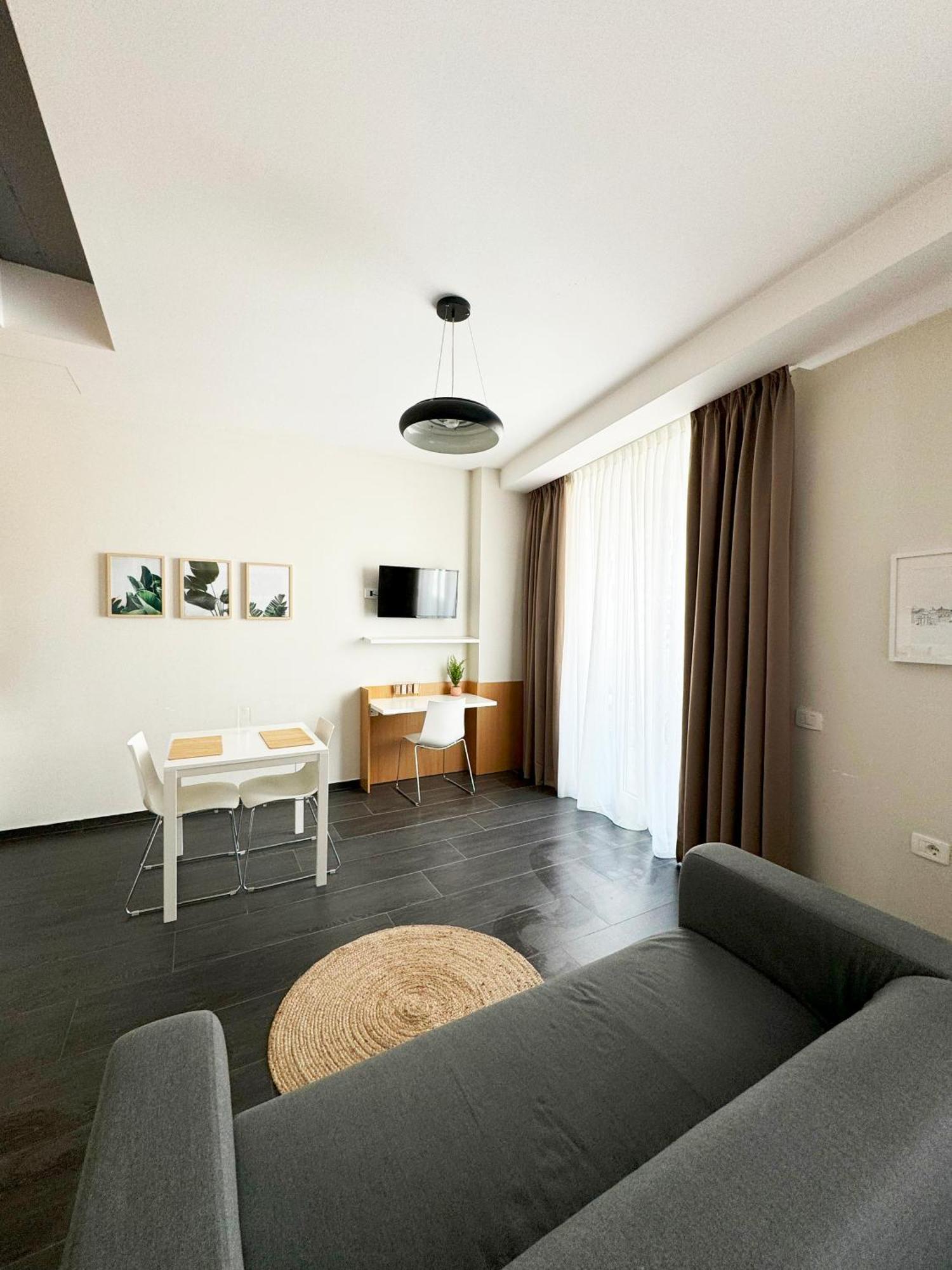 Magnet Residence Condo 1 Self Checkin ティラナ エクステリア 写真